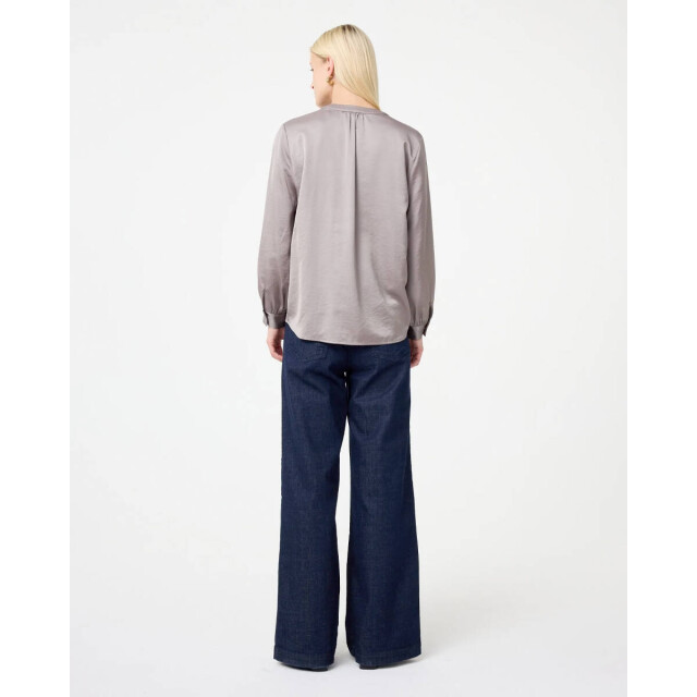 Knit-ted Blouse lange mouw 252p180 nova Knit-ted Blouse lange mouw 252P180 Nova large