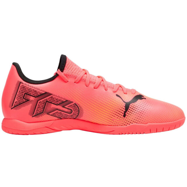 Puma Heren future 7 play voetbalschoenen UTPP6152_pink large Puma Heren future 7 play voetbalschoenen UTPP6152_pink large