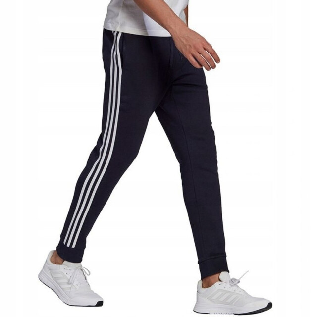 Adidas Heren essentials fleece tapered cuffed joggingbroek UTPP519_black large
