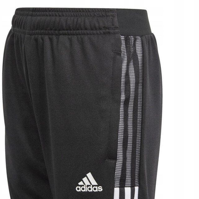 Adidas Kinder/kinder tiro 21 slim trainings joggingbroek UTPP768_black large Adidas Kinder/kinder tiro 21 slim trainings joggingbroek UTPP768_black large