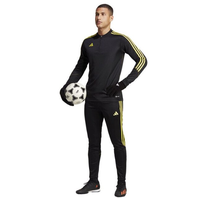 Adidas Heren tiro 23 club quarter zip training sweatshirt UTPP3263_blackyellow large Adidas Heren tiro 23 club quarter zip training sweatshirt UTPP3263_blackyellow large