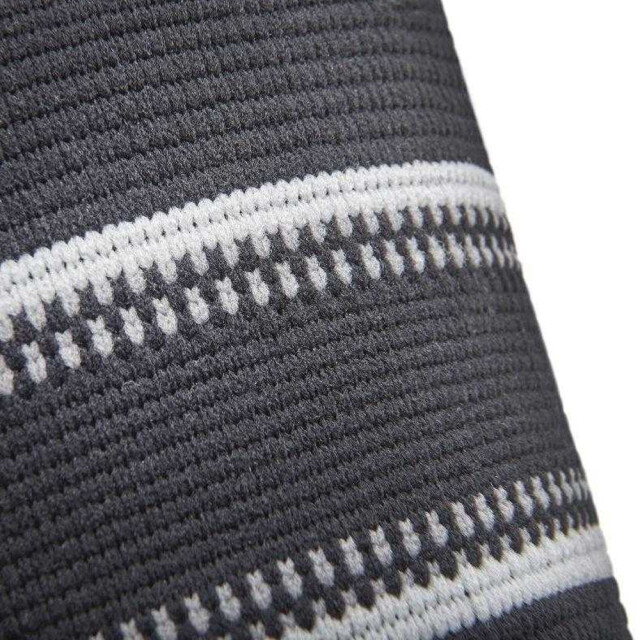 Adidas Flexibele kniebeschermer UTPP5875_black large