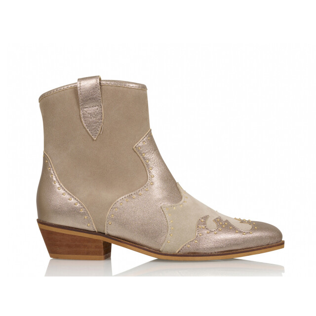 DWRS Label Lyon studs B3763-08-8066 large