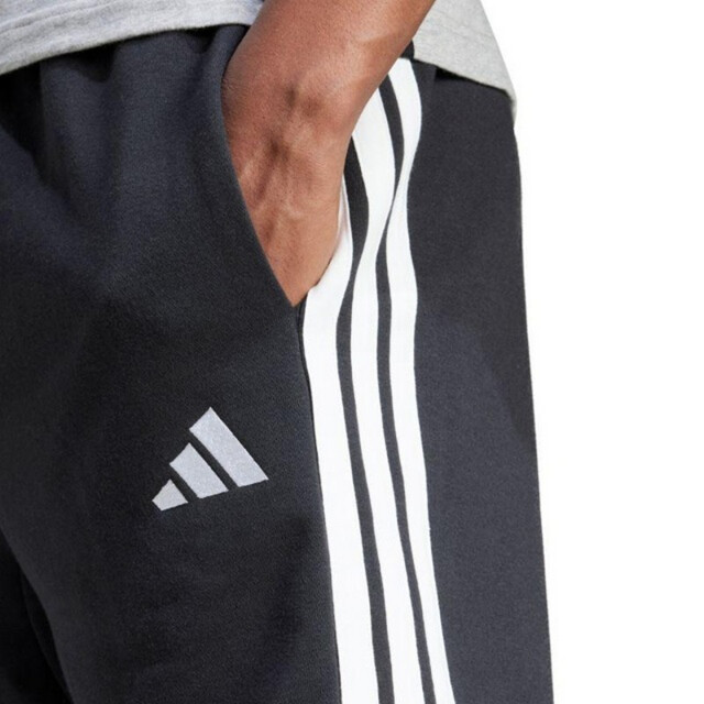 Adidas Heren essential french terry 3 streep shorts UTPP4255_black large Adidas Heren essential french terry 3 streep shorts UTPP4255_black large