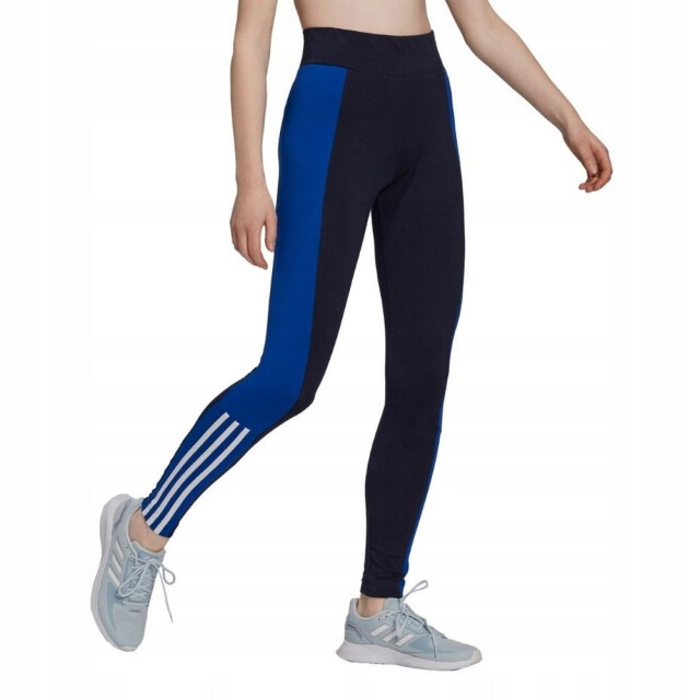 Adidas Dames essentials legging kleurblok UTPP2011_blackblue large Adidas Dames essentials legging kleurblok UTPP2011_blackblue large