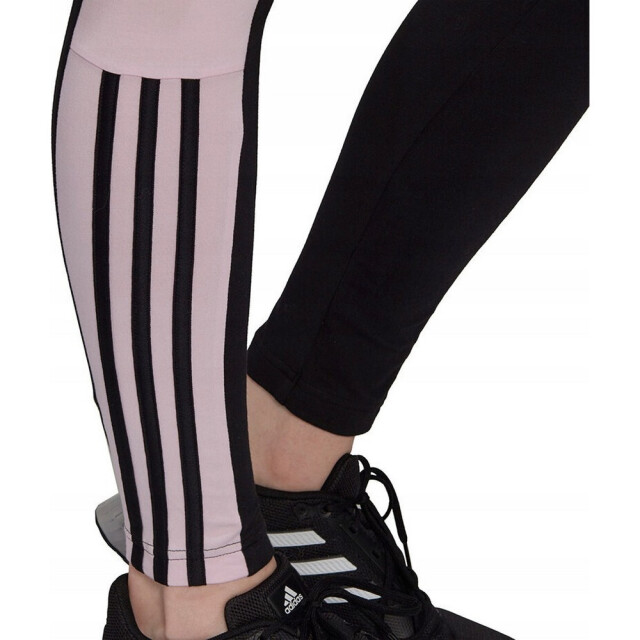 Adidas Dames essentials legging kleurblok UTPP2011_blackpink large Adidas Dames essentials legging kleurblok UTPP2011_blackpink large