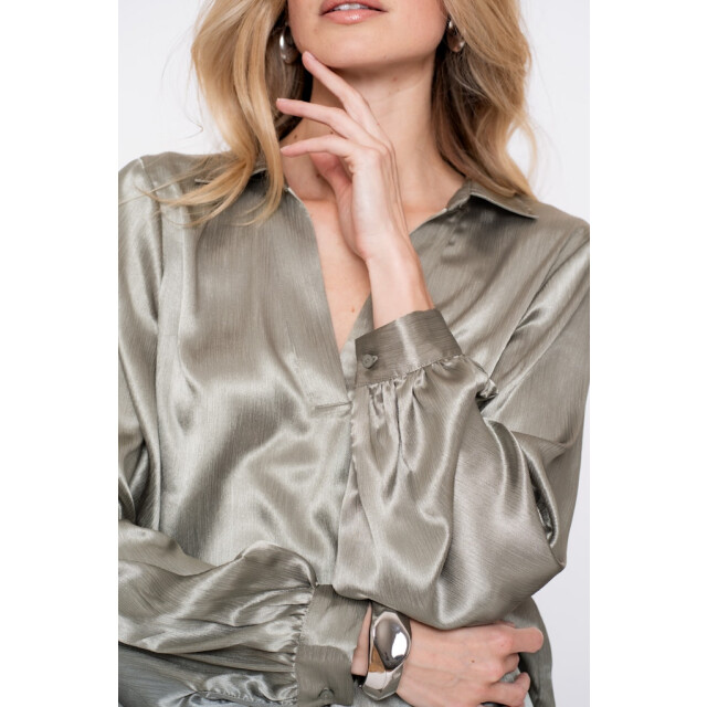 Geisha Satin blouse dessin 4309.29.0001 large