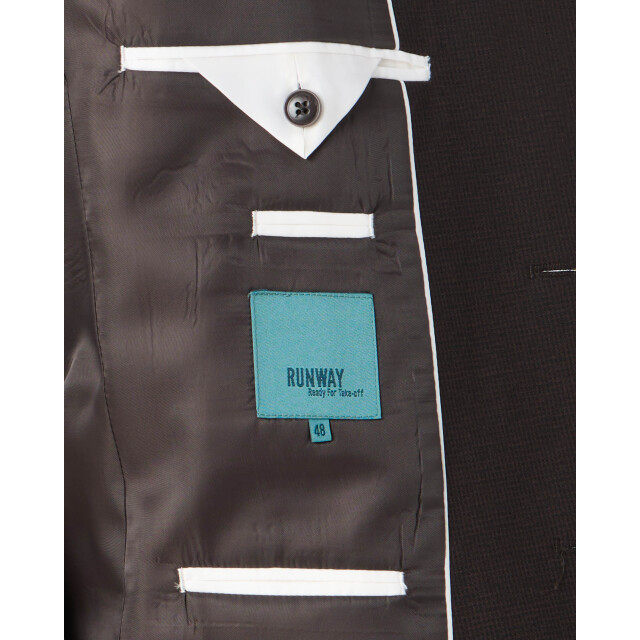 Runway Runway romeo colbert 099566-002-50 large