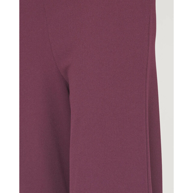 Sisters Point Broek 10087 glut-pa.a Sisters Point Broek 10087 GLUT-PA.A large