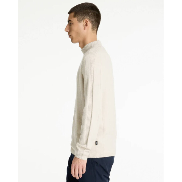 Chasin' Pullover 31140002 CHASIN' Pullover 31140002 large