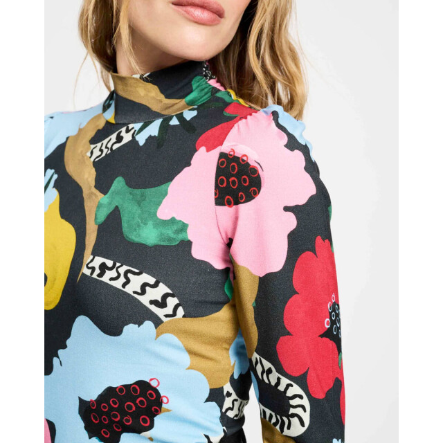 Pom Amsterdam Top lange mouw sp9280 Pom Amsterdam Top lange mouw SP9280 large