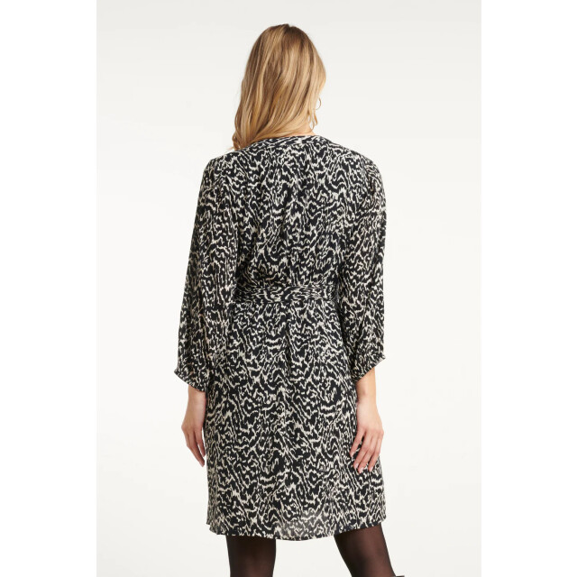 Smashed Lemon Elegante zwart en wit abstracte jurk | 25712-010-999 large Smashed Lemon Elegante zwart en wit abstracte jurk | 25712-010-999 large