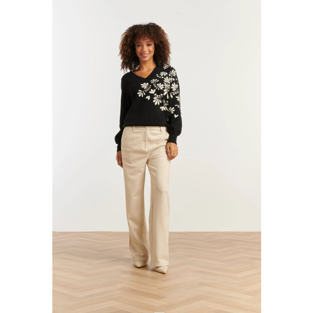 Smashed Lemon Zwart en offwhite bloemenprint met v-hals gebreide top | 8720331372400 large