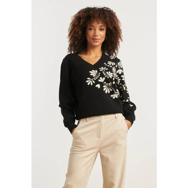 Smashed Lemon Zwart en offwhite bloemenprint met v-hals gebreide top | 8720331372400 large
