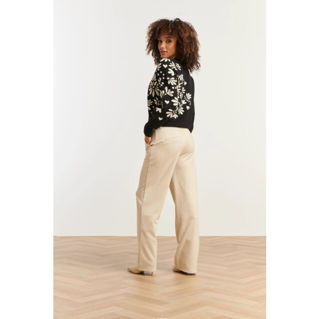Smashed Lemon Zwart en offwhite bloemenprint met v-hals gebreide top | 8720331372400 large