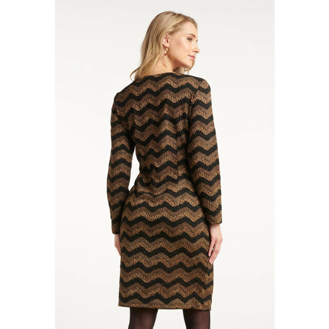Smashed Lemon Zig-zag jurk met zwart en goud lurex | 25675-999-025 large Smashed Lemon Zig-zag jurk met zwart en goud lurex | 25675-999-025 large