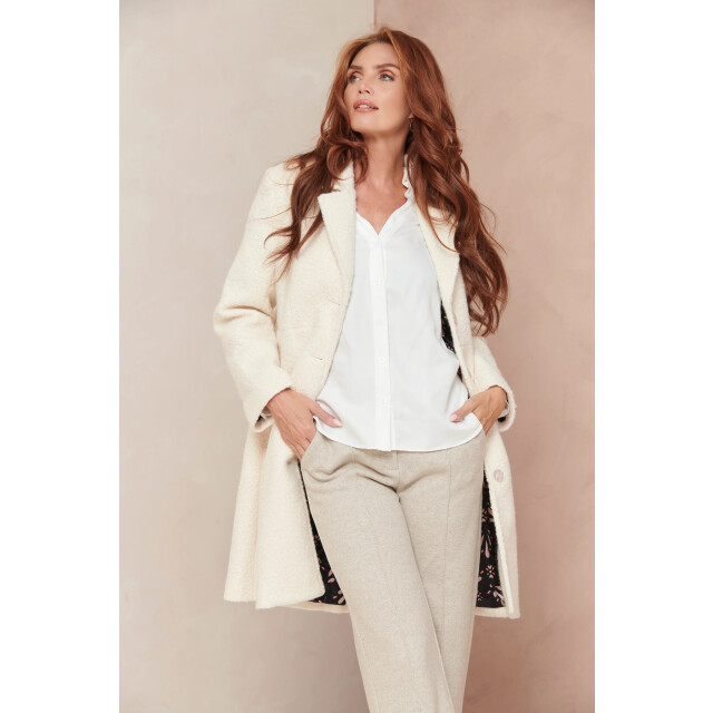 Smashed Lemon Bouclé jas met parelmoerknopen | 8720331374374 large