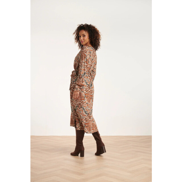 Smashed Lemon 24509 e paisley bedrukte midi jurk | 24509-720-775 large