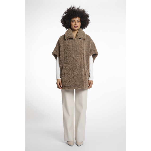 Rino & Pelle Luca.7002512 rino en pelle teddy cape toffee Luca.7002512 Toffee large
