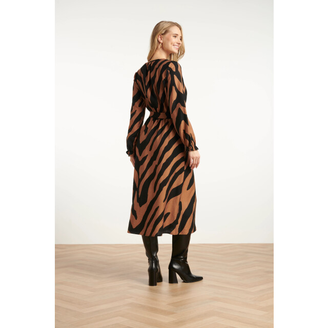 Smashed Lemon Midi dierenprint jurk met ceintuur in bruin en zwart | 25557-775-999 large Smashed Lemon Midi dierenprint jurk met ceintuur in bruin en zwart | 25557-775-999 large