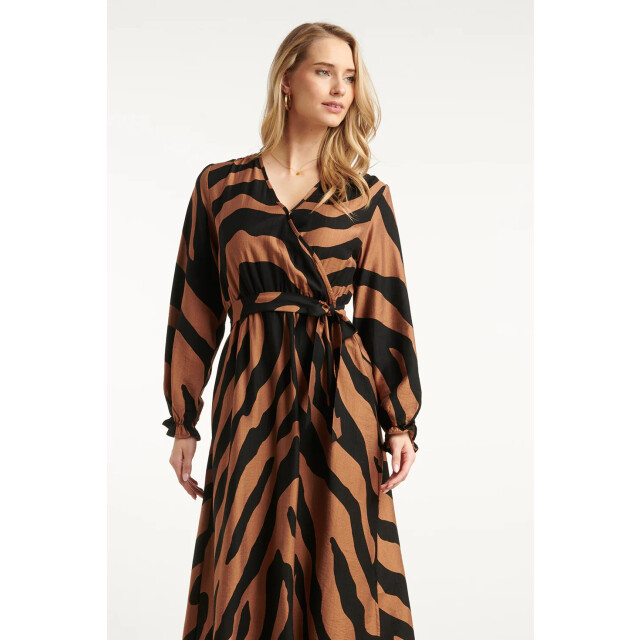 Smashed Lemon Midi dierenprint jurk met ceintuur in bruin en zwart | 25557-775-999 large Smashed Lemon Midi dierenprint jurk met ceintuur in bruin en zwart | 25557-775-999 large