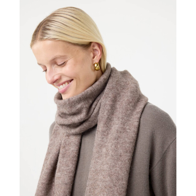 Knit-ted Shawl 252p040 evi Knit-ted Shawl 252P040 Evi large