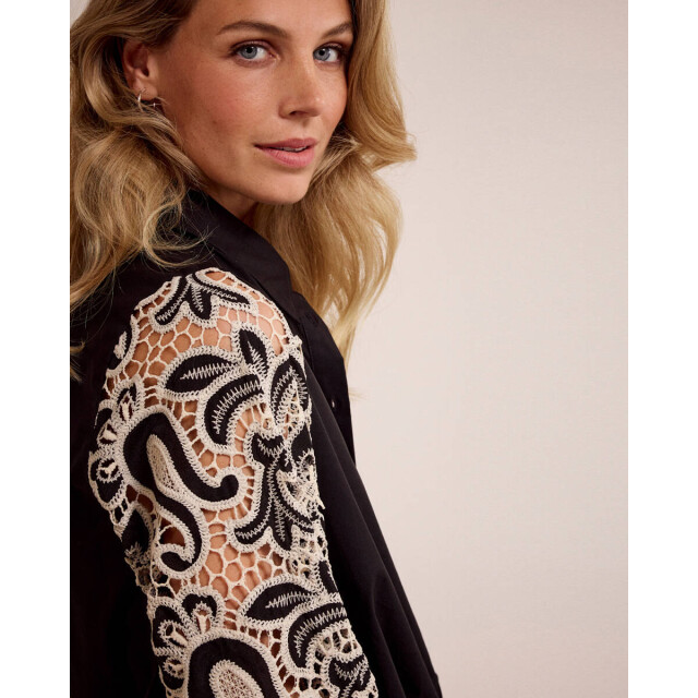 Tramontana Top korte mouw c24-17-401 Tramontana Blouse lange mouw C24-17-401 large