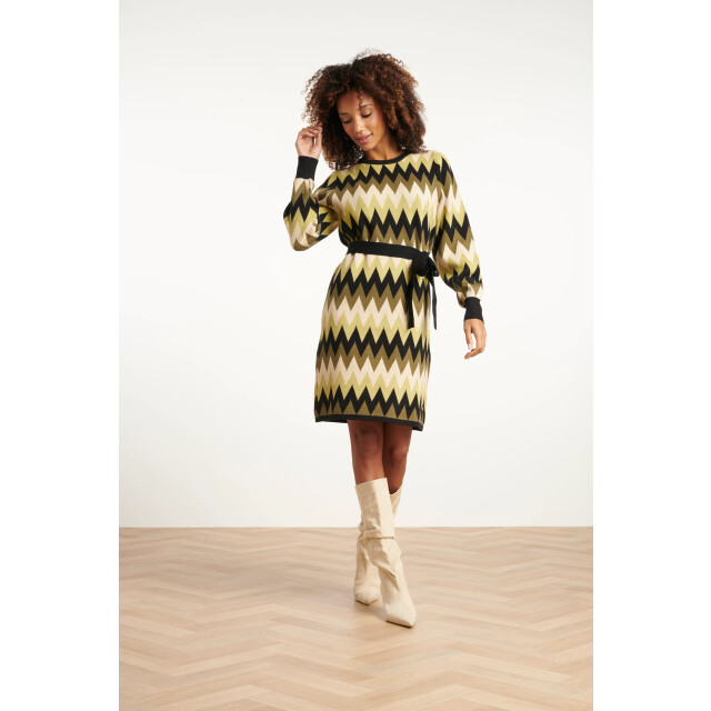 Smashed Lemon Gebreide zigzag jurk army en zand | 25522-550-720 large Smashed Lemon Gebreide zigzag jurk army en zand | 25522-550-720 large