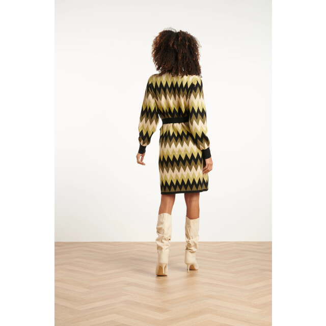 Smashed Lemon Gebreide zigzag jurk army en zand | 25522-550-720 large Smashed Lemon Gebreide zigzag jurk army en zand | 25522-550-720 large
