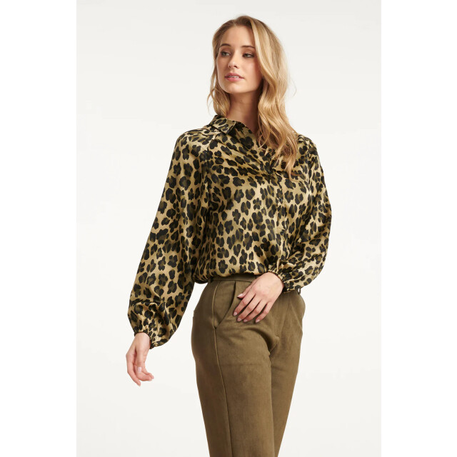 Smashed Lemon Satijnen blouse met luipaardprint en pofmouwen in army en zwart | 8720331375364 large