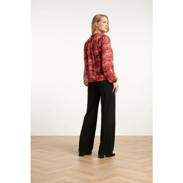 Smashed Lemon Lippenprint chiffon top in rood en zwart | 8720331377603 large
