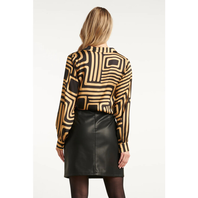 Smashed Lemon Zwart en goud grafische geprint top met kraag | 8720331376880 large