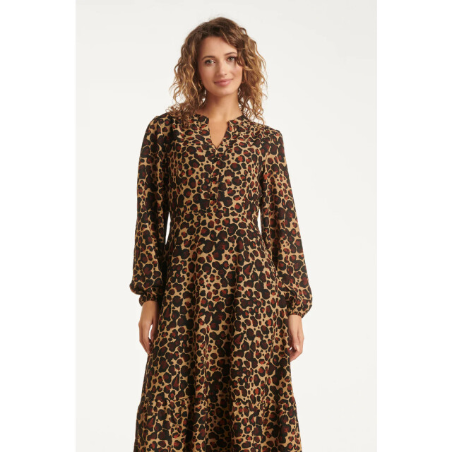 Smashed Lemon Chiffon dierenprint jurk met pofmouwen en v-hals in camel en bruin | 25561-735-775 large