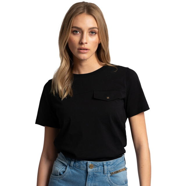 Nikkie Pocket t-shirt N 6-542 2505-9000 large