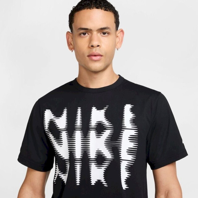 Nike hyverse men's dri-fit uv short training t-shirt korte mouw heren - 068975_990-L large Nike hyverse men's dri-fit uv short training t-shirt korte mouw heren - 068975_990-L large