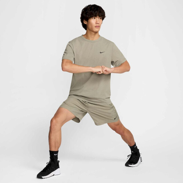 Nike hyverse men's dri-fit uv short training t-shirt korte mouw heren - 068946_300-M large Nike hyverse men's dri-fit uv short training t-shirt korte mouw heren - 068946_300-M large