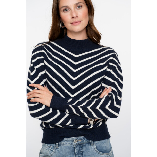 Geisha Pull stripes turtleneck dessin 4219.39.0002 large Geisha Pull stripes turtleneck dessin 4219.39.0002 large