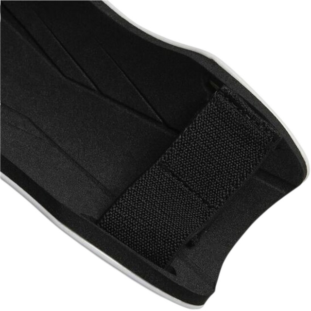 Adidas Tiro trainingsscheenbeschermers UTPP3961_whiteblack large