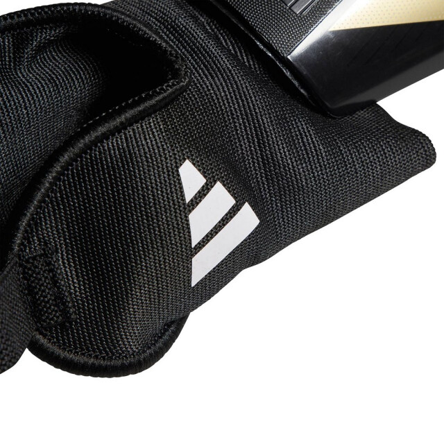 Adidas Tiro match scheenbeschermers UTMR78330_blackmetallicgoldwhite large