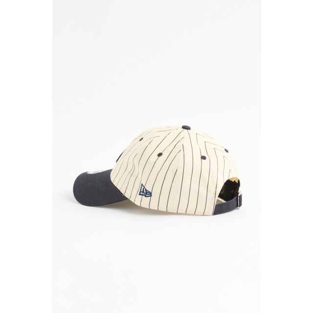 New Era Pinstripe 9twenty 1572572199 210 large