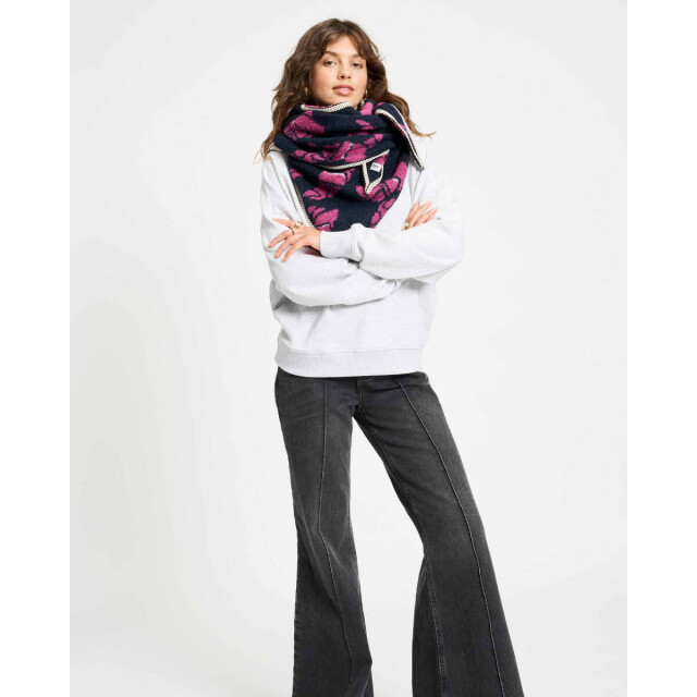 Pom Amsterdam Shawl sp9411 Pom Amsterdam Shawl SP9411 large