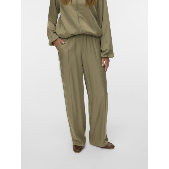 Vero Moda Vmvina detail hw straight pants wvn 10331999 large Vero Moda Vmvina detail hw straight pants wvn 10331999 large