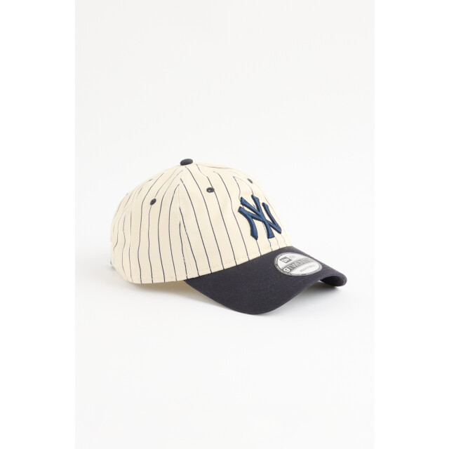 New Era Pinstripe 9twenty 1572572199 210 large