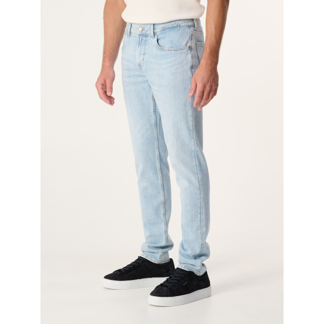 7 For All Mankind Jeans 100005-001-32 large 7 For All Mankind Jeans 100005-001-32 large