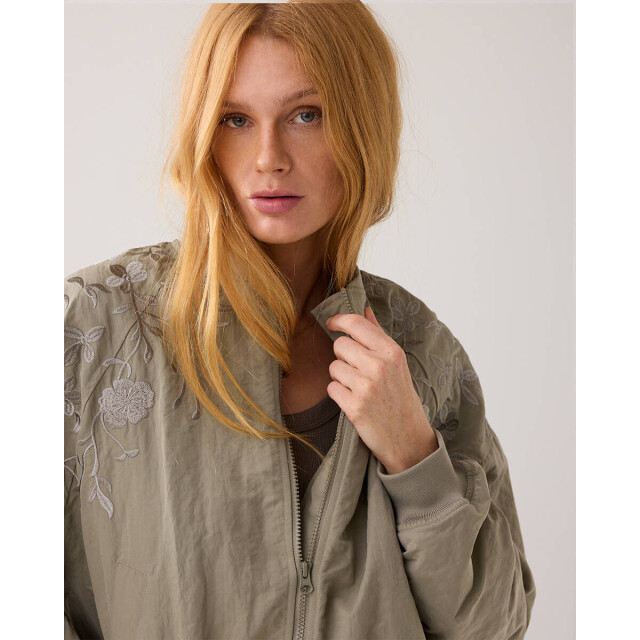 Summum Jasje 1s1247-12287 Summum Jasje 1s1247-12287 large