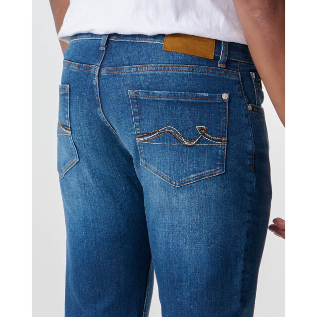 7 For All Mankind Jeans 106489-001-34 large 7 For All Mankind Jeans 106489-001-34 large