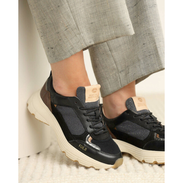 Fred de la Bretoniere Sneakers fr001008953w mari Fred de la Bretoniere Sneakers FR001008953W MARI large