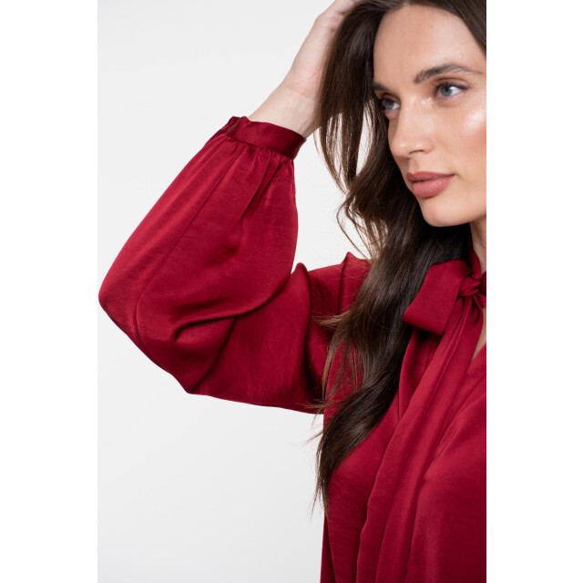 Geisha blouse with bow 53544-14 485 port 06615.640.0031 large
