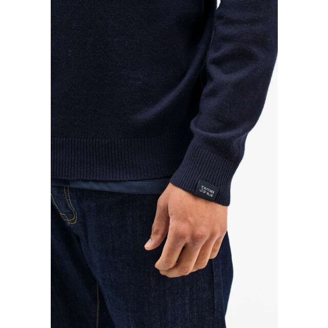 Butcher of Blue Clifden crew 1926003-890 large