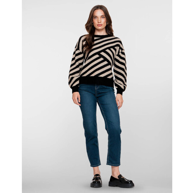 Geisha Jeans 51542-10 Geisha Jeans 51542-10 large Geisha Jeans 51542-10 Geisha Jeans 51542-10 large